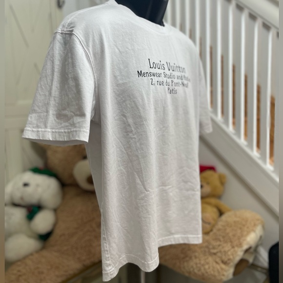 Fair Men’s Small Louis Vuitton Paris Logo Print Cotton T-shirt In White/Black - Picture 5 of 14